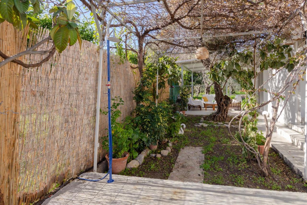 Villa Hari'S House à Archangelos  Extérieur photo